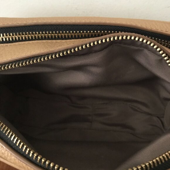 Marc Jacobs The Softshot 21 Crossbody Women's Beige Leather Shoulder Bag - Picture 13 of 14